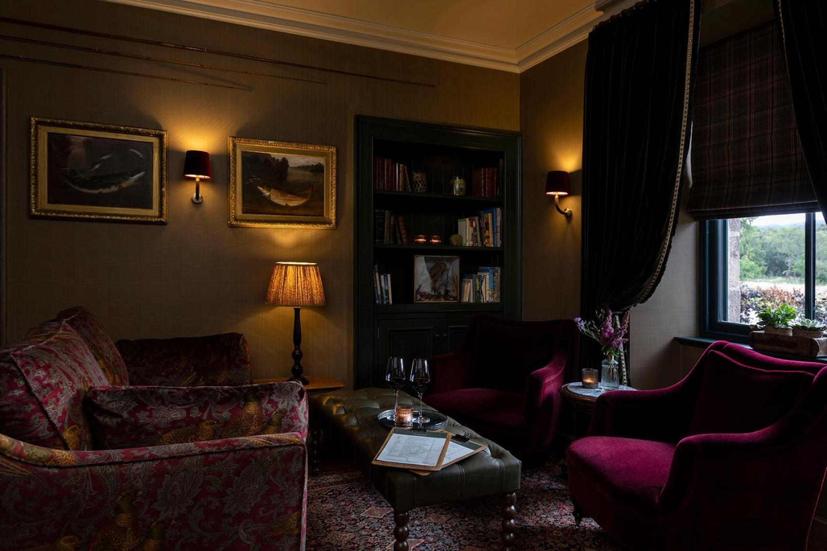 Kildrummy Inn Dış mekan fotoğraf